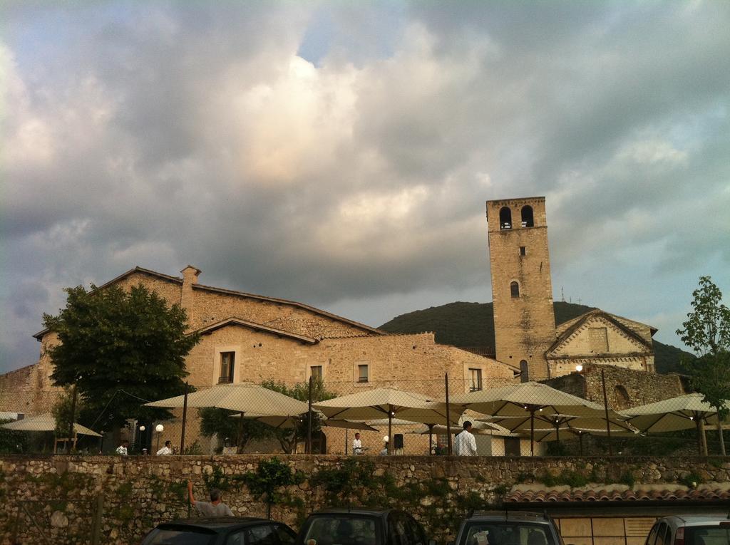 Casa Religiosa Di Ospitalita San Ponziano Bed and Breakfast Spoleto Exterior foto