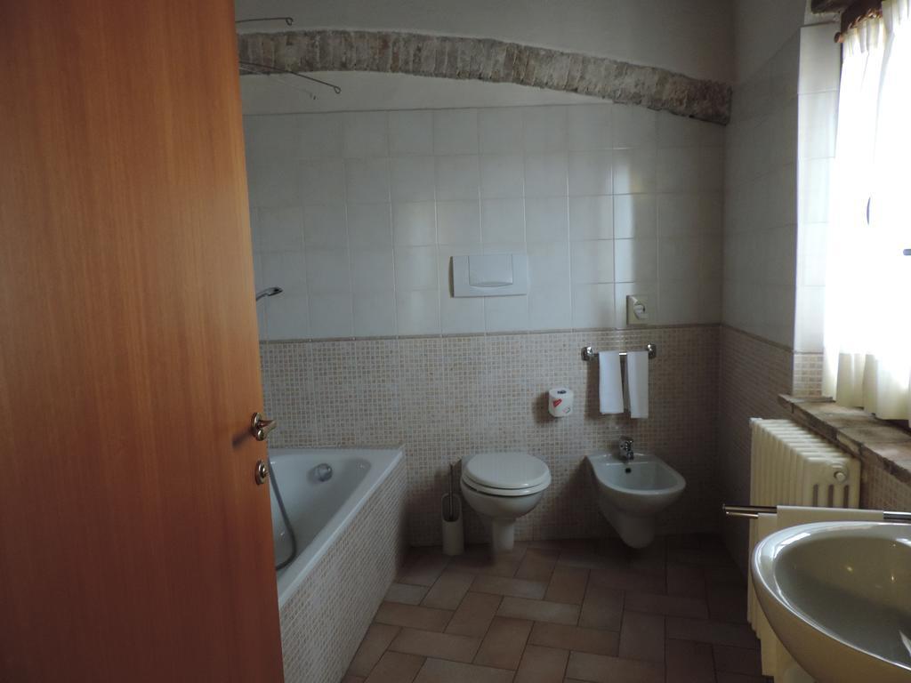 Casa Religiosa Di Ospitalita San Ponziano Bed and Breakfast Spoleto Habitación foto